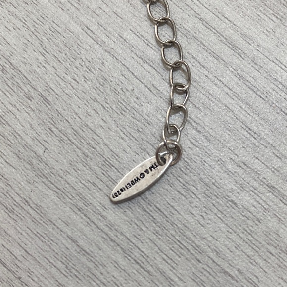 Silver Tone Necklace - Picture 3 of 4